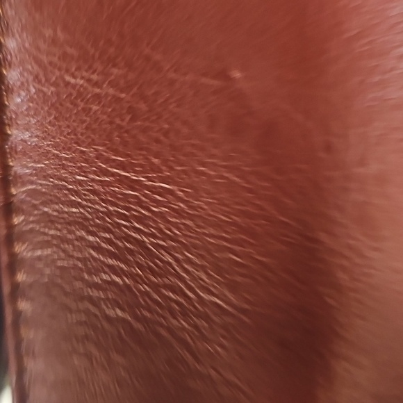 Jacques Esterel Parisian Crossbody Bag In Burgundy Leather - Picture 3 of 12